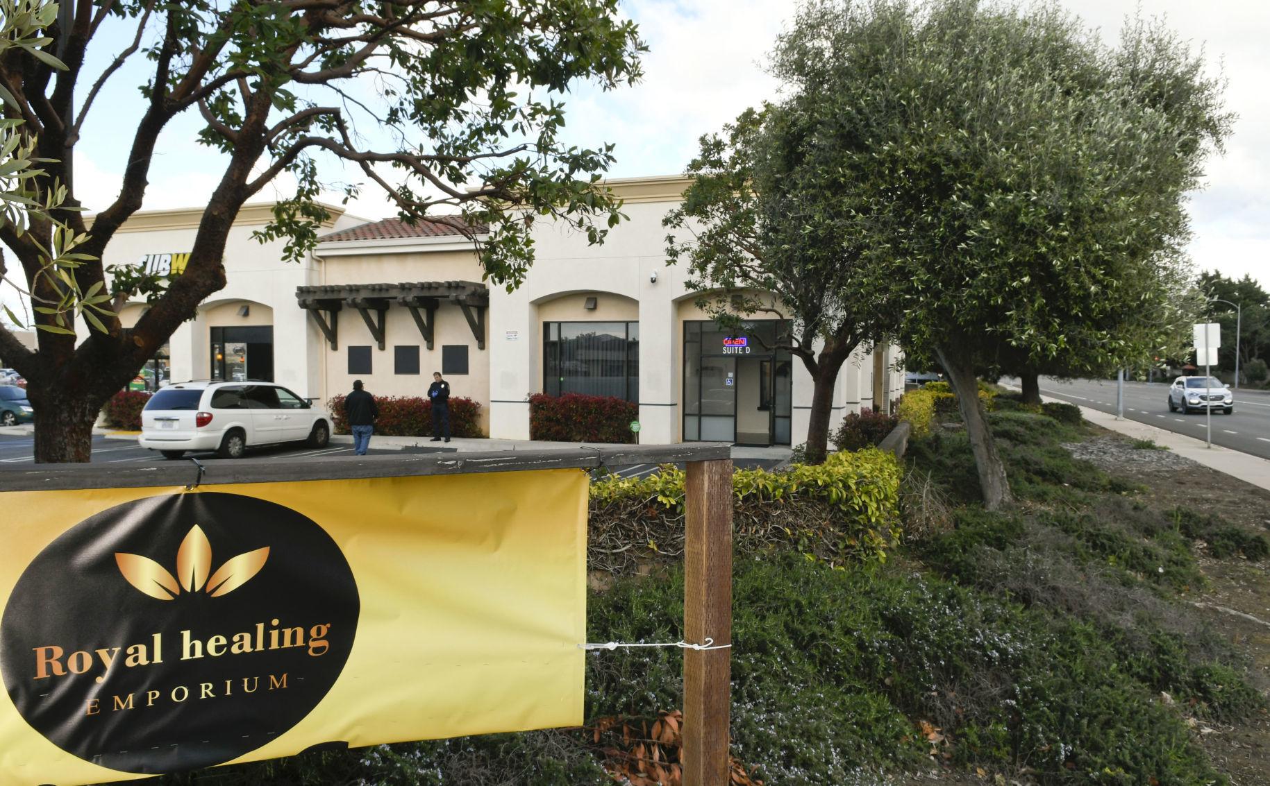 040620 Royal Healing dispensary 13.jpg